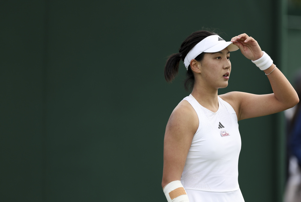 赛的连冠目 赛的连冠目