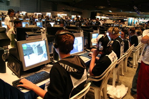 体压制时显 体压制时显