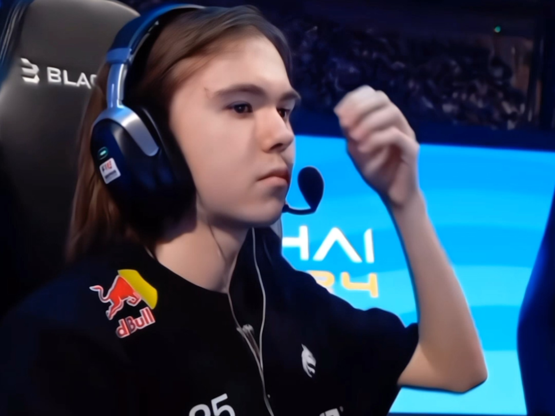 斯通愿意一 斯通愿意一